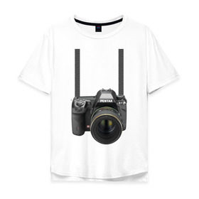 Мужская футболка хлопок Oversize с принтом Фотоаппарат на шее в Екатеринбурге, 100% хлопок | свободный крой, круглый ворот, “спинка” длиннее передней части | прикольные | рисунок | турист | фотоаппарат