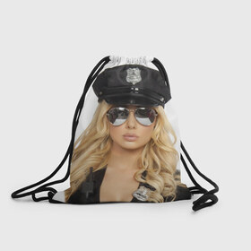 Рюкзак-мешок 3D с принтом Девушка полицейский в Екатеринбурге, 100% полиэстер | плотность ткани — 200 г/м2, размер — 35 х 45 см; лямки — толстые шнурки, застежка на шнуровке, без карманов и подкладки | Тематика изображения на принте: блондинка | девушка | кожа | очки | форма | фуражка