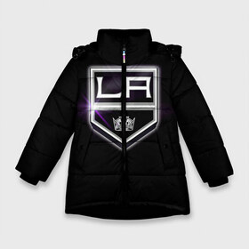 Зимняя куртка для девочек 3D с принтом Los Angeles Kings в Екатеринбурге, ткань верха — 100% полиэстер; подклад — 100% полиэстер, утеплитель — 100% полиэстер. | длина ниже бедра, удлиненная спинка, воротник стойка и отстегивающийся капюшон. Есть боковые карманы с листочкой на кнопках, утяжки по низу изделия и внутренний карман на молнии. 

Предусмотрены светоотражающий принт на спинке, радужный светоотражающий элемент на пуллере молнии и на резинке для утяжки. | hockey | kings | los angeles | nhl | корона | нхл | хоккеист | хоккей