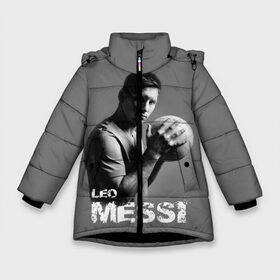 Зимняя куртка для девочек 3D с принтом Leo Messi в Екатеринбурге, ткань верха — 100% полиэстер; подклад — 100% полиэстер, утеплитель — 100% полиэстер. | длина ниже бедра, удлиненная спинка, воротник стойка и отстегивающийся капюшон. Есть боковые карманы с листочкой на кнопках, утяжки по низу изделия и внутренний карман на молнии. 

Предусмотрены светоотражающий принт на спинке, радужный светоотражающий элемент на пуллере молнии и на резинке для утяжки. | barcelona | spanish | аргентина | барселона | испания | лео | месси | мяч | футбол | футболист