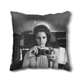 Подушка 3D с принтом Lana Del Rey в Екатеринбурге, наволочка – 100% полиэстер, наполнитель – холлофайбер (легкий наполнитель, не вызывает аллергию). | состоит из подушки и наволочки. Наволочка на молнии, легко снимается для стирки | lana del rey | лана дель рей