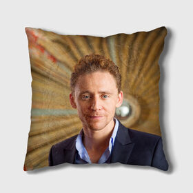 Подушка 3D с принтом Томми в Екатеринбурге, наволочка – 100% полиэстер, наполнитель – холлофайбер (легкий наполнитель, не вызывает аллергию). | состоит из подушки и наволочки. Наволочка на молнии, легко снимается для стирки | Тематика изображения на принте: tom hiddleston | том хиддлстон
