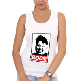 Женская майка хлопок с принтом BOOM КИМ ЧЕН ЫН в Екатеринбурге, 95% хлопок, 5% эластан |  | Тематика изображения на принте: boom | kim chen eun | mems | ким чен ын | кнр | мемы | северная корея | ядерные ракеты
