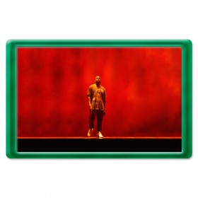 Магнит 45*70 с принтом Kanye West Red On Stage в Екатеринбурге, Пластик | Размер: 78*52 мм; Размер печати: 70*45 | 