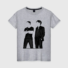 Женская футболка хлопок с принтом Двое серьезных мужчин в Екатеринбурге, 100% хлопок | прямой крой, круглый вырез горловины, длина до линии бедер, слегка спущенное плечо | актеры | знаменитости | кино | мужчины | силуэт | том харди