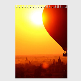 Скетчбук с принтом Город в пустыне в Екатеринбурге, 100% бумага
 | 48 листов, плотность листов — 100 г/м2, плотность картонной обложки — 250 г/м2. Листы скреплены сверху удобной пружинной спиралью | закат | оранжевый | пустыня | солнце