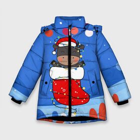 Зимняя куртка для девочек 3D с принтом Бык в новогоднем носке в Екатеринбурге, ткань верха — 100% полиэстер; подклад — 100% полиэстер, утеплитель — 100% полиэстер. | длина ниже бедра, удлиненная спинка, воротник стойка и отстегивающийся капюшон. Есть боковые карманы с листочкой на кнопках, утяжки по низу изделия и внутренний карман на молнии. 

Предусмотрены светоотражающий принт на спинке, радужный светоотражающий элемент на пуллере молнии и на резинке для утяжки. | 2021 | 7 января | bull | newyear | santa | бык | быки | бычок | год быка | дед мороз | корова | новогодние каникулы | новогодние праздники | новый 2021 | новый год | новый год 2021 | рождество | сани | санта | санта клаус