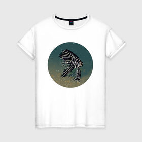 Женская футболка хлопок с принтом Рыбка в Екатеринбурге, 100% хлопок | прямой крой, круглый вырез горловины, длина до линии бедер, слегка спущенное плечо | белый | море | песок | плавники | полосатый | пузырьки | рыба | рыбка | черный