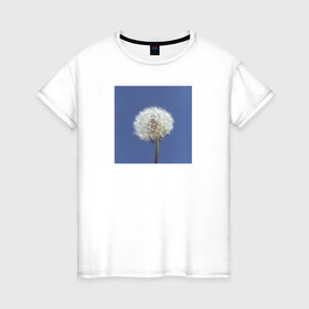 Женская футболка хлопок с принтом Одуванчик на фоне неба в Екатеринбурге, 100% хлопок | прямой крой, круглый вырез горловины, длина до линии бедер, слегка спущенное плечо | весна | минимализм | небо | одуванчик | цветы