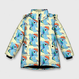 Зимняя куртка для девочек 3D с принтом Rainbow Dash в Екатеринбурге, ткань верха — 100% полиэстер; подклад — 100% полиэстер, утеплитель — 100% полиэстер. | длина ниже бедра, удлиненная спинка, воротник стойка и отстегивающийся капюшон. Есть боковые карманы с листочкой на кнопках, утяжки по низу изделия и внутренний карман на молнии. 

Предусмотрены светоотражающий принт на спинке, радужный светоотражающий элемент на пуллере молнии и на резинке для утяжки. | my little pony | дружба это чудо | единорог | единороги | май литл пони | мульт | мультфильм | радуга дэш | селестия | спайк | сумеречная искорка