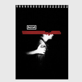 Скетчбук с принтом Nine Inch Nails в Екатеринбурге, 100% бумага
 | 48 листов, плотность листов — 100 г/м2, плотность картонной обложки — 250 г/м2. Листы скреплены сверху удобной пружинной спиралью | Тематика изображения на принте: alternative | metall | music | nin | nine inch nails | rock | альтернатива | металл | музыка | найн ич нэилс | рок | трент резнор