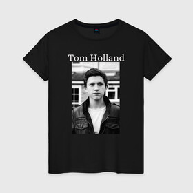 Женская футболка хлопок с принтом Tom Holland в Екатеринбурге, 100% хлопок | прямой крой, круглый вырез горловины, длина до линии бедер, слегка спущенное плечо | tom holland | актер | известная личность | мужчина | том холланд | черно белое